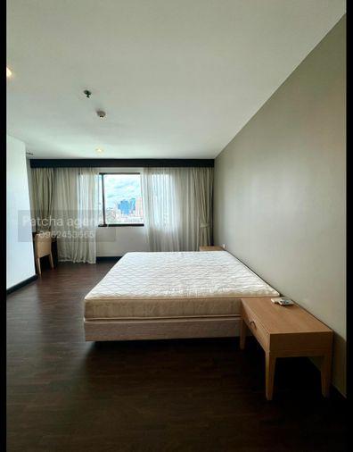 picture for rent Charoenjai Place Ekkamai12. 2bed 160sqm. Line id: @pfagent - 10/12