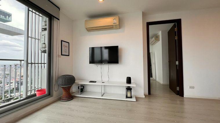 รูป Rhythm Sathorn-Narathiwas | 2 ห้องนอนให้เช่า ห้องมุม วิวสีเขียวสวยมาก สงบไม่ร้อน น่าอยู่ ใกล้รถไฟฟ้าช่องนนทรี - รูปที่ 3/9