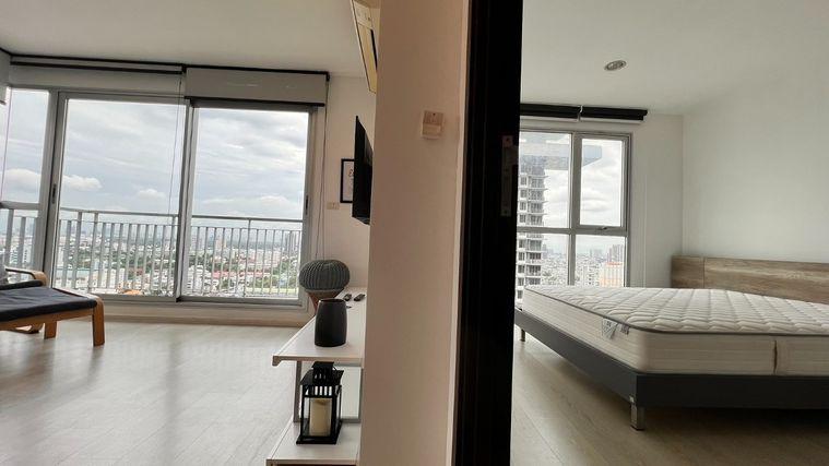 รูป Rhythm Sathorn-Narathiwas | 2 ห้องนอนให้เช่า ห้องมุม วิวสีเขียวสวยมาก สงบไม่ร้อน น่าอยู่ ใกล้รถไฟฟ้าช่องนนทรี - รูปที่ 4/9