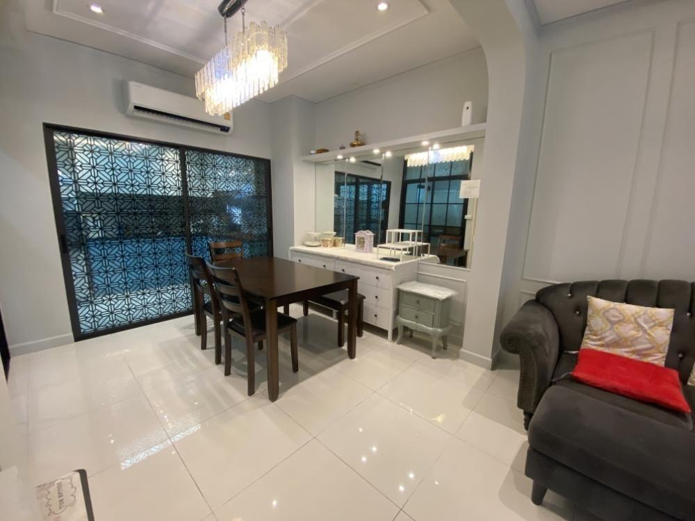 picture Townhome for rent 3 floors Baan Klang Muang Ladprao-Serithai  - 1/21