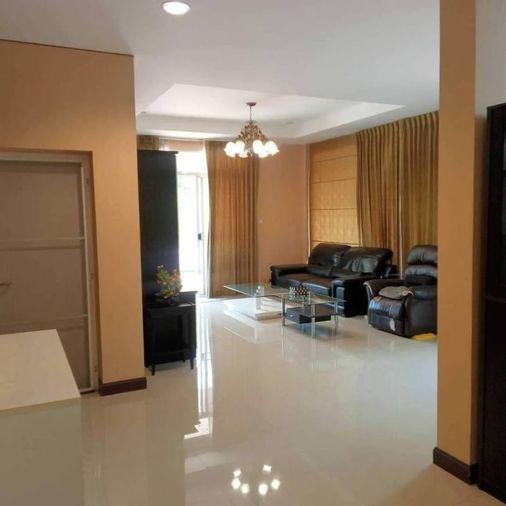 รูป บ้านเดี่ยวมือสองศรีราชา หลังมุม หมู่บ้านธาราปุระ ศรีราชา ชลบุรี  - รูปที่ 3/7