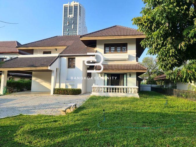 รูป ให้เช่าบ้านที่หมู่บ้าน Lakeside Villa 1 บางนา กม.5 - รูปที่ 2/20
