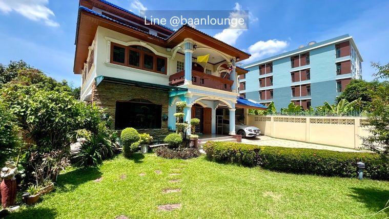 picture For rent house in Soi Bangnatrad 19-21 2 floors Size 100 square wah - 1/37