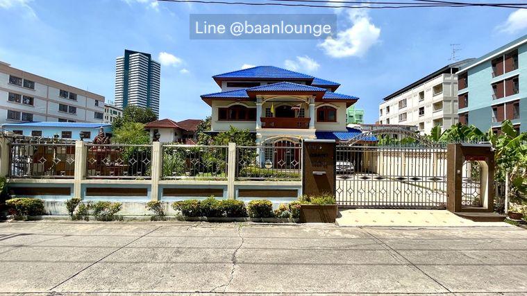 picture For rent house in Soi Bangnatrad 19-21 2 floors Size 100 square wah - 3/37