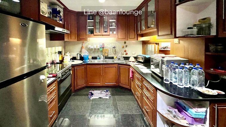 picture For rent house in Soi Bangnatrad 19-21 2 floors Size 100 square wah - 19/37
