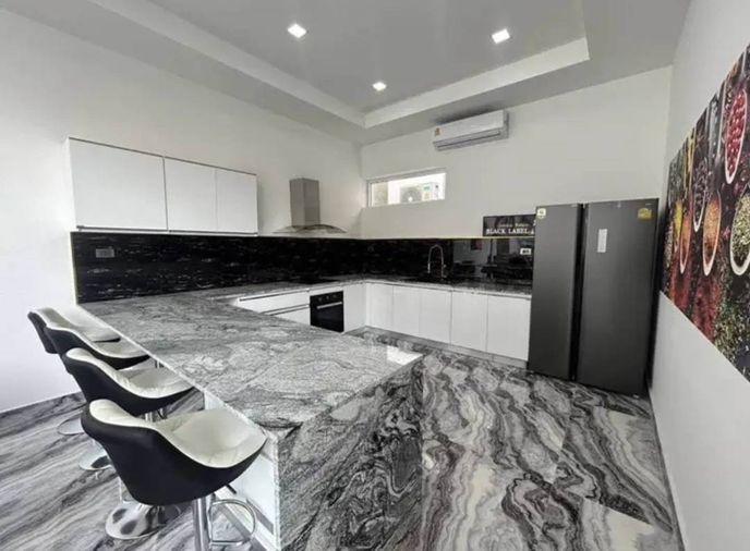 รูป Brand new high class European standard villa on Pratumnak 5 minutes walk from the beach  - รูปที่ 6/16