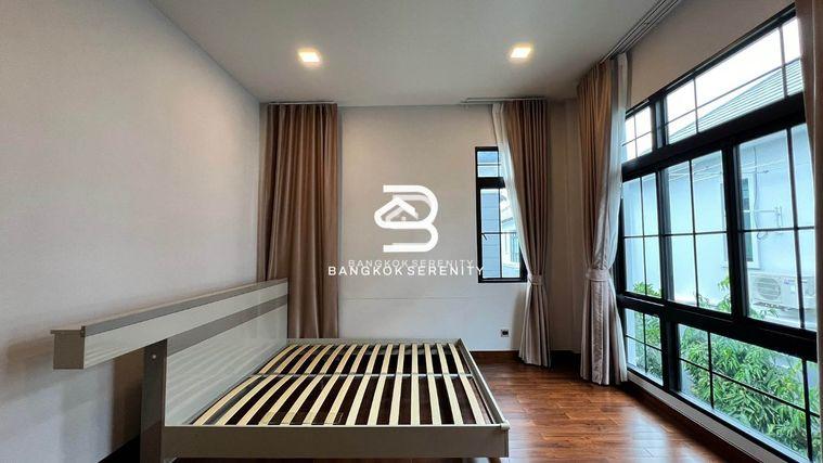 picture The Palazzo Srinakarin for rent - 7/24