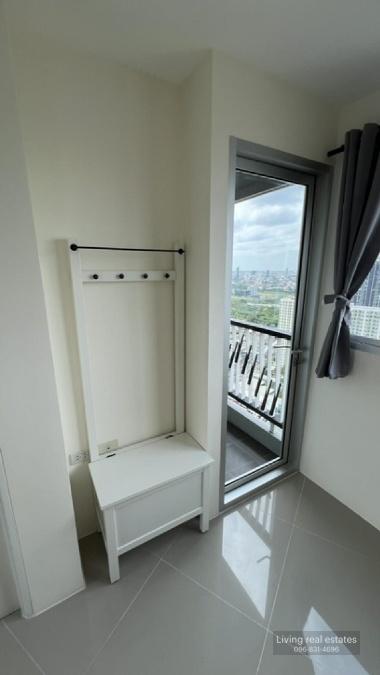 picture Condo for rent: Asakan Place Srinakarindra, 42 sq.m., 36th floor, corner unit. - 10/11