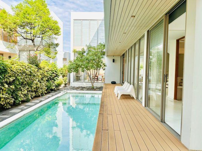 รูป For Sale : บ้านเดี่ยวติดทะเลชลบุรี : หมู่บ้านคาซาลูน่า - สัมผัสทะเลเพียงก้าวเดียว (บางแสน บางพระ) - รูปที่ 5/30