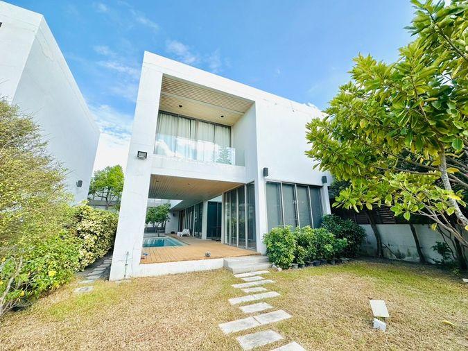 รูป For Sale : บ้านเดี่ยวติดทะเลชลบุรี : หมู่บ้านคาซาลูน่า - สัมผัสทะเลเพียงก้าวเดียว (บางแสน บางพระ) - รูปที่ 7/30