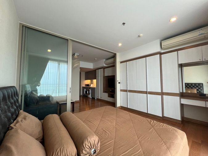 picture 1 bedroom condo, price 25,000 baht - 5/12