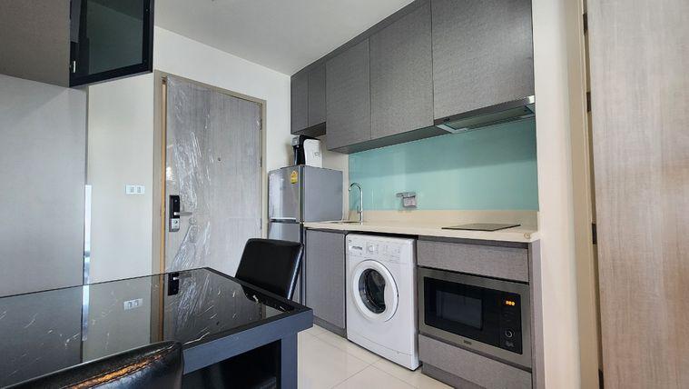 รูป Rhythm Sukhumvit 36-38 | ห้องหนึ่งห้องนอนให้เช่า ชั้นสูง วิวสวย ขนาดกำลังดี ราคาดีติดต่อนัดดูได้ - รูปที่ 7/11