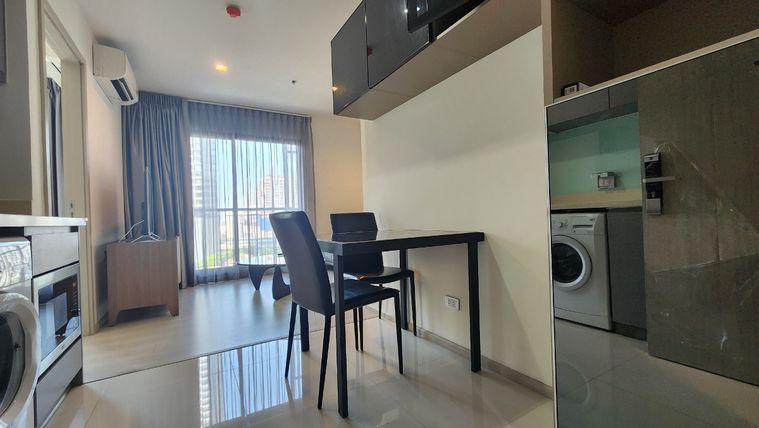 รูป Rhythm Sukhumvit 36-38 | ห้องหนึ่งห้องนอนให้เช่า ชั้นสูง วิวสวย ขนาดกำลังดี ราคาดีติดต่อนัดดูได้ - รูปที่ 5/11