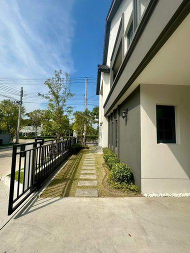 picture  for rent  Centro Bangna Luxury House  (Rt-01) - 16/18