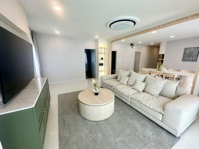 picture  for rent  Centro Bangna Luxury House  (Rt-01) - 4/18