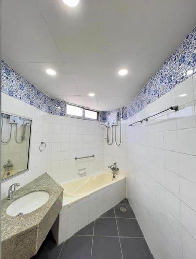 picture for rent Wittayu Complex. 3bed 120sqm. Pets ok! Line id: @pfagent - 10/17