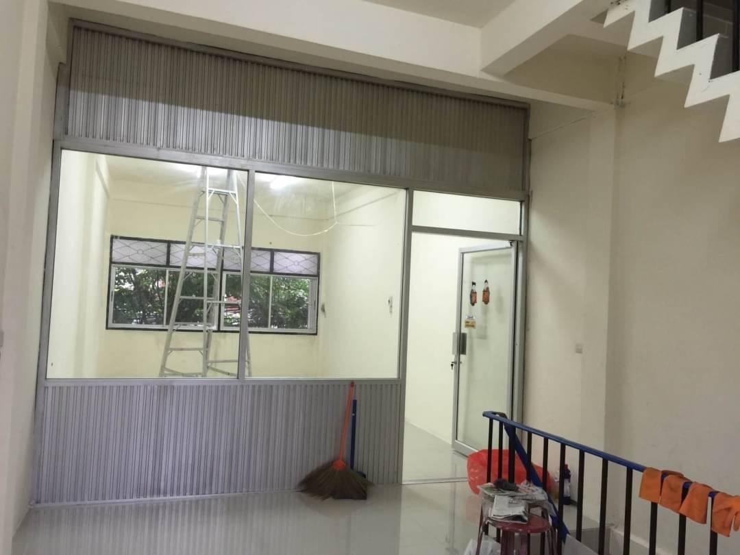 รูป ขายตึกแถวติดถนนลาดหญ้า วงเวียนใหญ่ 15ล้าน 0928242499 - รูปที่ 4/6