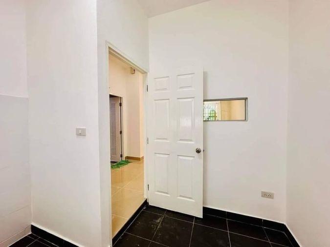 picture Second-hand townhouse, newly renovated, Silanta Village 4 Life, Bueng, Sriracha, Chonburi - 13/16