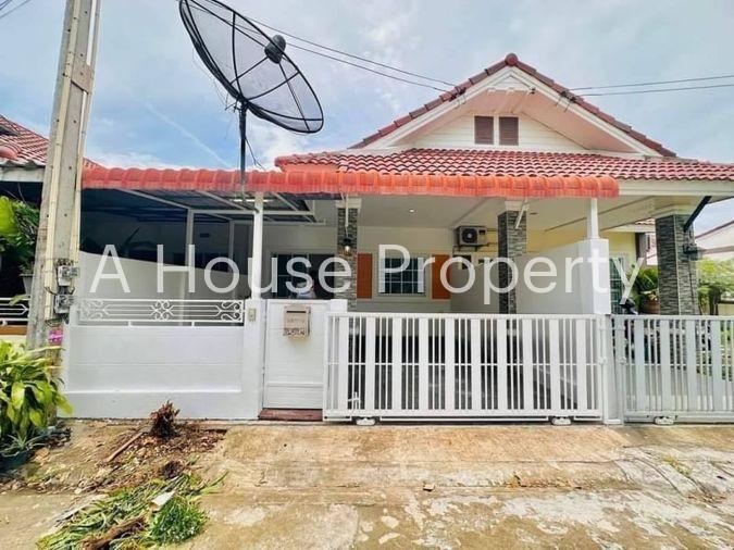 picture Second-hand townhouse, newly renovated, Silanta Village 4 Life, Bueng, Sriracha, Chonburi - 1/16