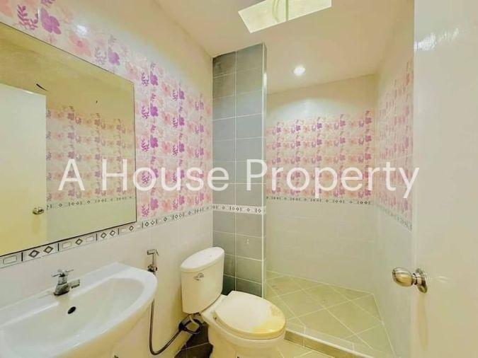 picture Second-hand townhouse, newly renovated, Silanta Village 4 Life, Bueng, Sriracha, Chonburi - 8/16