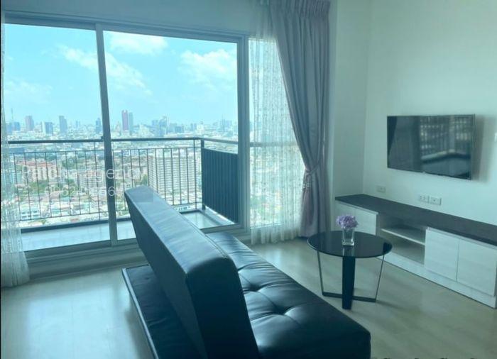 picture for rent Life Ratchadapisek. 2bed 60sqm. Line id: @pfagent - 1/9