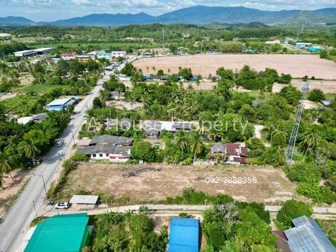 รูป ขายที่ดินศรีราชา แปลงสวย ทำเลดี ใกล้สำนักงานที่ดินแห่งใหม่ศรีราชา - รูปที่ 3/8