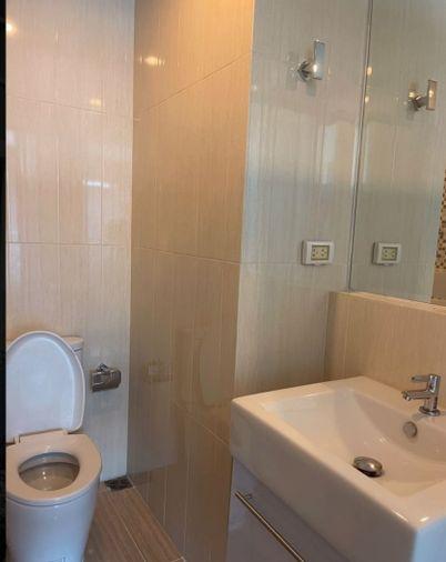 picture for rent Life Ratchadapisek. 2bed 60sqm. Line id: @pfagent - 8/9