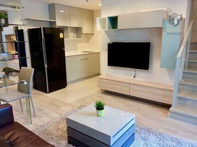 รูป Ideo Mobi Rama 9 | MRT Rama 9 | Duplex, Take view swimming pool, Beautiful room, Nice location, Rare project #HL #202401275360 #MKT - รูปที่ 2/8