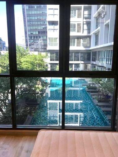 รูป Ideo Mobi Rama 9 | MRT Rama 9 | Duplex, Take view swimming pool, Beautiful room, Nice location, Rare project #HL #202401275360 #MKT - รูปที่ 7/8