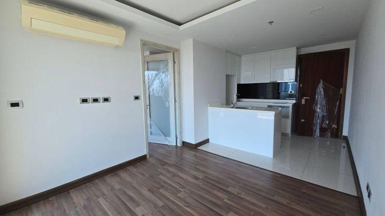 picture The Peak Tower, Pratumnak, corner room, sea view - 10/16