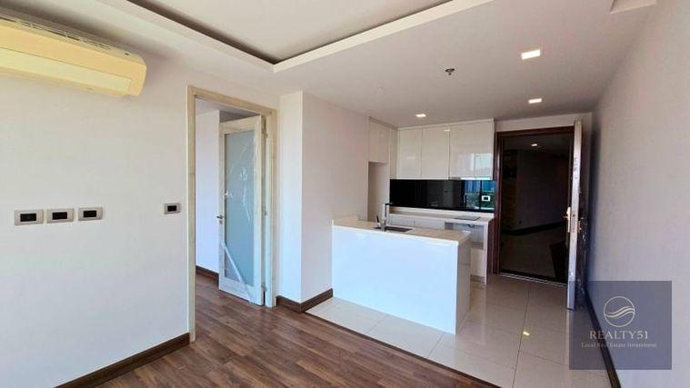 picture The Peak Tower, Pratumnak, corner room, sea view - 5/16