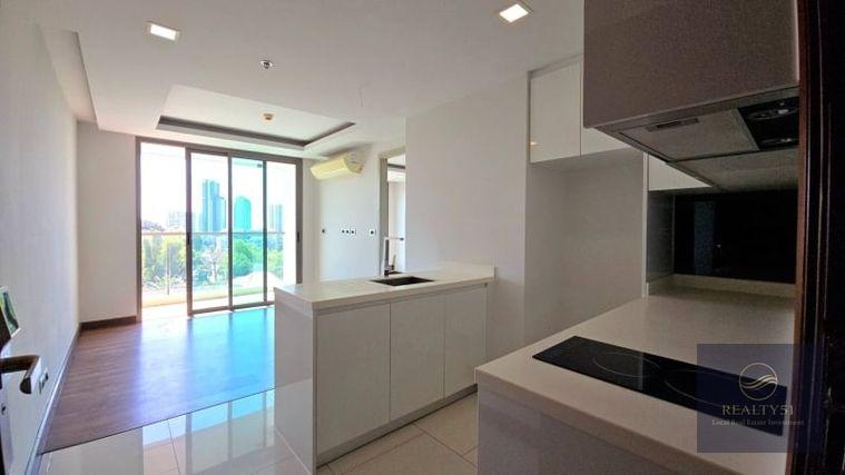 picture The Peak Tower, Pratumnak, corner room, sea view - 6/16