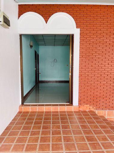 picture  Single-storey house for sale, Lat Phrao 64, Soi 4, Ratchada - Sutthisan Road, near MRT Sutthisan - 3/8