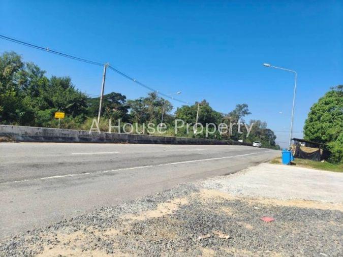 รูป ที่ดินแปลงสวยพร้อมสิ่งปลูกสร้าง ทำเลดี โซนแหลมฉบัง-นิคมอมตะบ่อวิน - รูปที่ 12/13