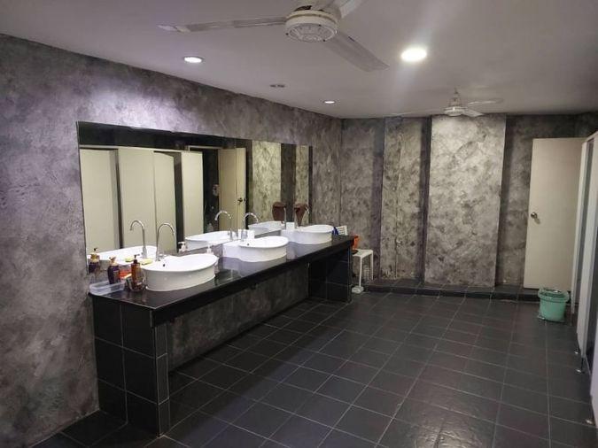 picture For Rent 3 Storey Building Rama 4 Road Phra Khanong Subdistrict, Khlong Toei District Unit 3741 - 16/20