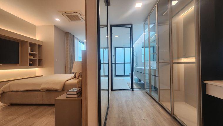 รูป Vive Krungthepkritha | ให้เช่าบ้านเดี่ยว 4 ห้องนอน แต่งสวย แบบ Modern Luxury ดูอบอุ่น น่าอยู่ ใกล้รร.นานาชาติเวลลิงตั้น - รูปที่ 22/25
