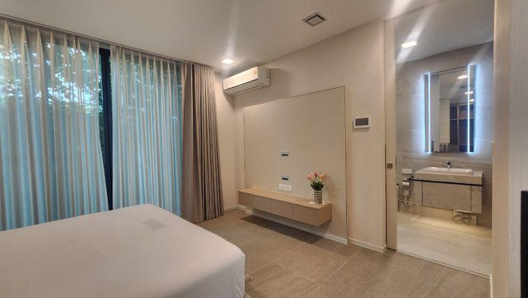 รูป Vive Krungthepkritha | ให้เช่าบ้านเดี่ยว 4 ห้องนอน แต่งสวย แบบ Modern Luxury ดูอบอุ่น น่าอยู่ ใกล้รร.นานาชาติเวลลิงตั้น - รูปที่ 3/25