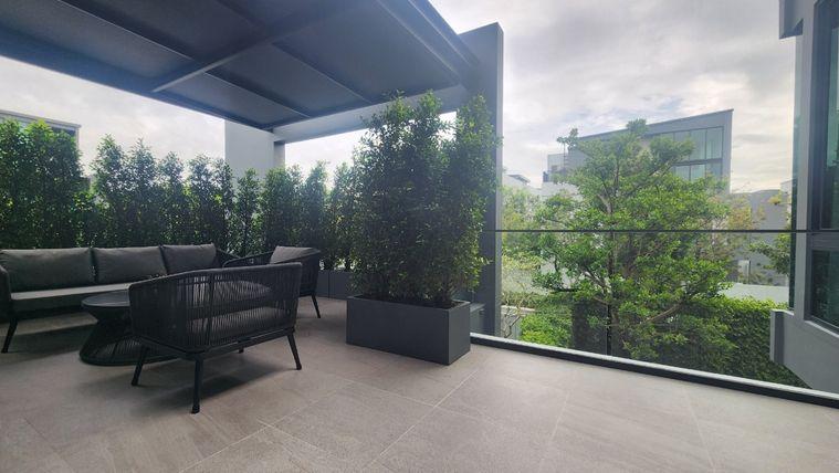 รูป Vive Krungthepkritha | ให้เช่าบ้านเดี่ยว 4 ห้องนอน แต่งสวย แบบ Modern Luxury ดูอบอุ่น น่าอยู่ ใกล้รร.นานาชาติเวลลิงตั้น - รูปที่ 8/25