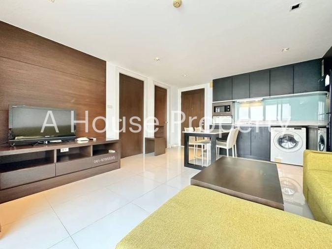 picture Condo for sale Sriracha Golden Coast Phase 1, beautiful room, next to the sea with private beach frontage - 2/13