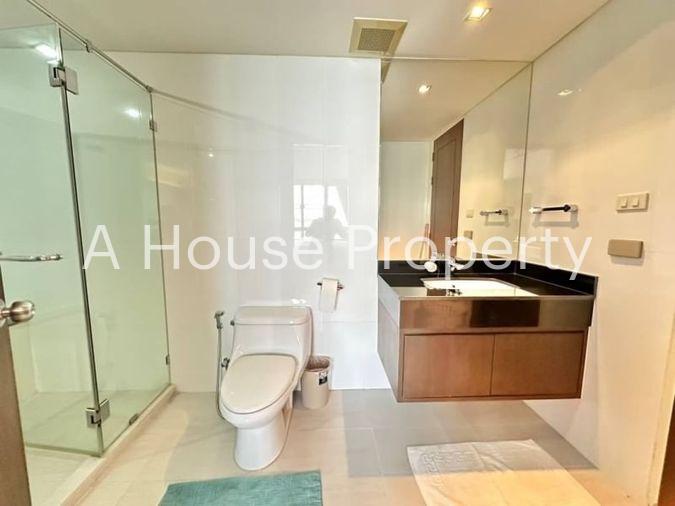 picture Condo for sale Sriracha Golden Coast Phase 1, beautiful room, next to the sea with private beach frontage - 9/13