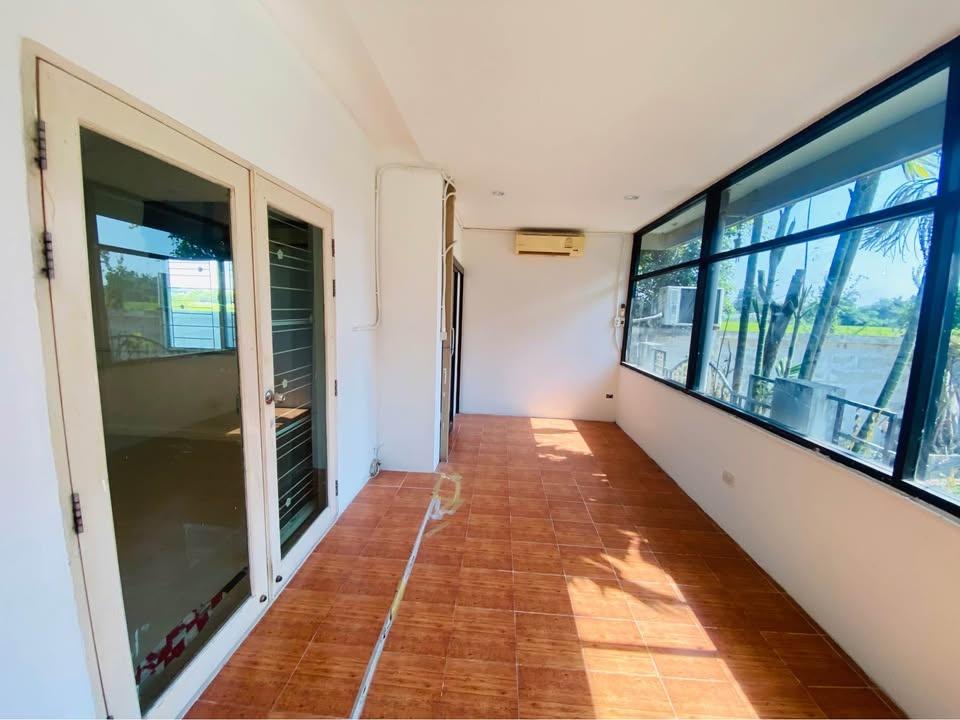 รูป ขายบ้านแฝดหลังมุม บุรีรมย์ (รามอินทรา - ซาฟารี) 5 ห้องนอน - รูปที่ 7/16
