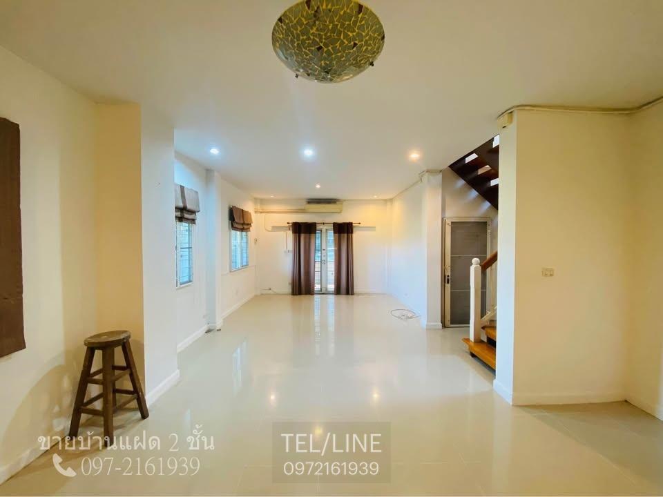 รูป ขายบ้านแฝดหลังมุม บุรีรมย์ (รามอินทรา - ซาฟารี) 5 ห้องนอน - รูปที่ 2/16