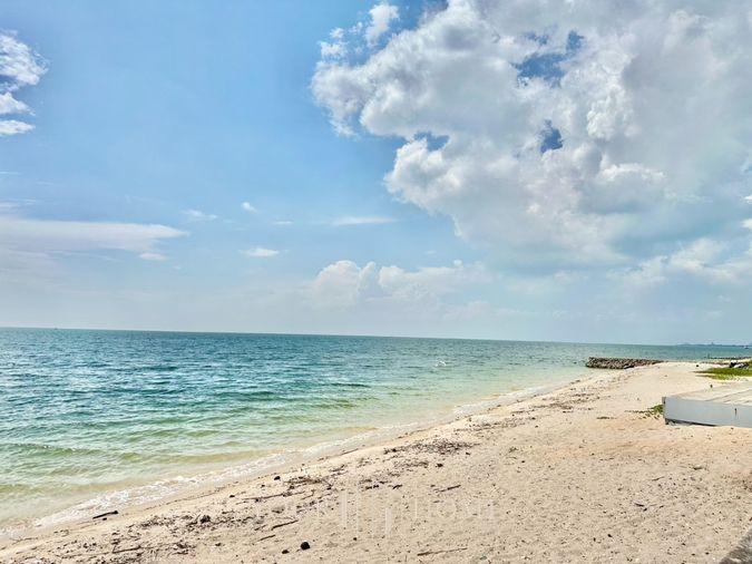 picture Last chance!!!! Luxurious vacation home by the sea in Bangsaen with private beach - 10/40