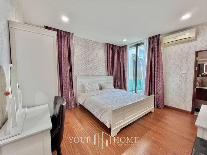 picture For rent: "Luxury pool villa by the sea in Bangsaen with private pool, sea view" - 12/20