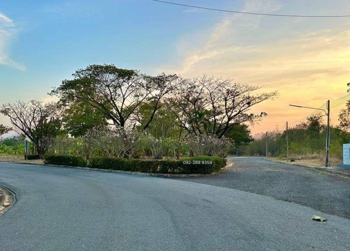 picture Beautiful land plot for sale in the Panya Resort Bang Phra, Chonburi project. - 9/9
