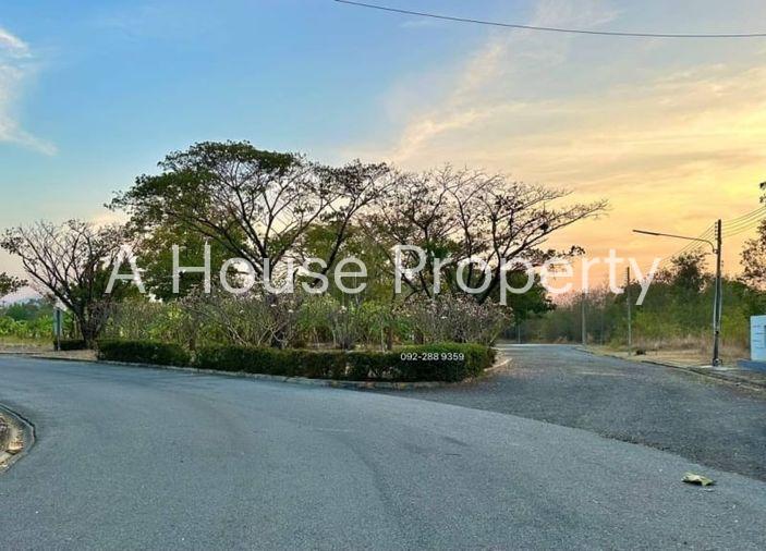 picture Beautiful land plot for sale in the Panya Resort Bang Phra, Chonburi project. - 9/9