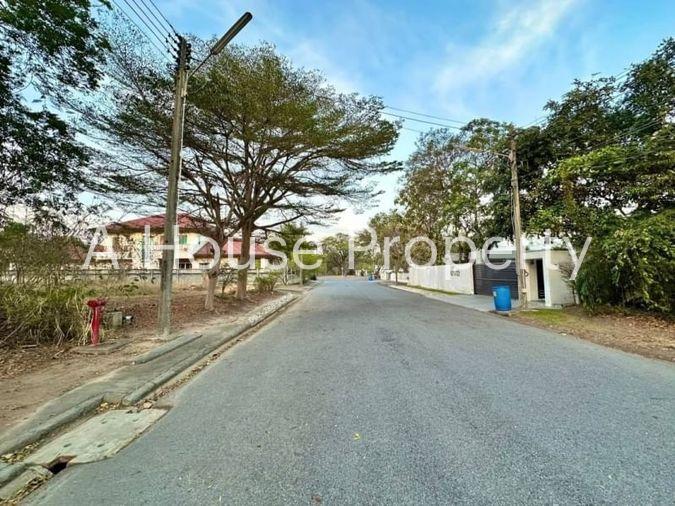 picture Beautiful land plot for sale in the Panya Resort Bang Phra, Chonburi project. - 4/9