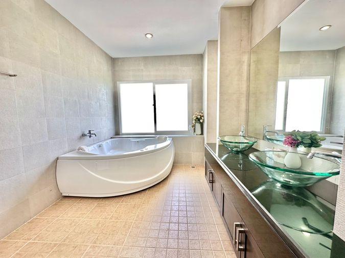 picture Last chance!!!! Luxurious vacation home by the sea in Bangsaen with private beach - 31/40