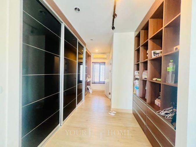 picture Last chance!!!! Luxurious vacation home by the sea in Bangsaen with private beach - 8/18