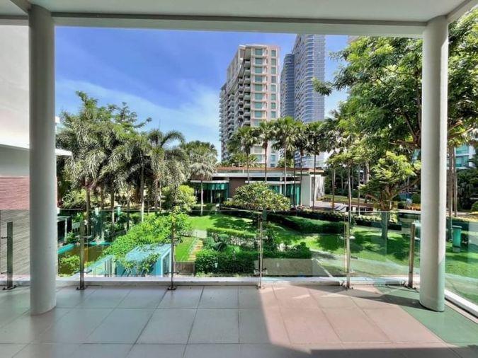 picture For rent: "Luxury pool villa by the sea in Bangsaen with private pool, sea view" - 4/20